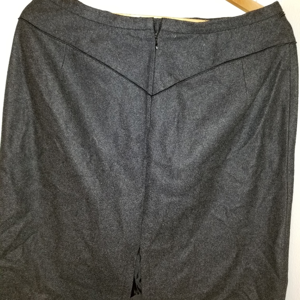 Woman's Skirt